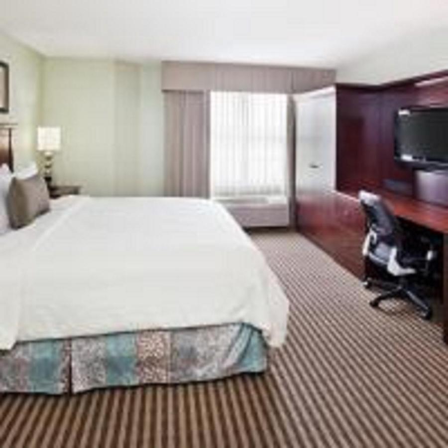 Holiday Inn Express Hotel & Suites Atlanta Buckhead By Ihg Eksteriør billede
