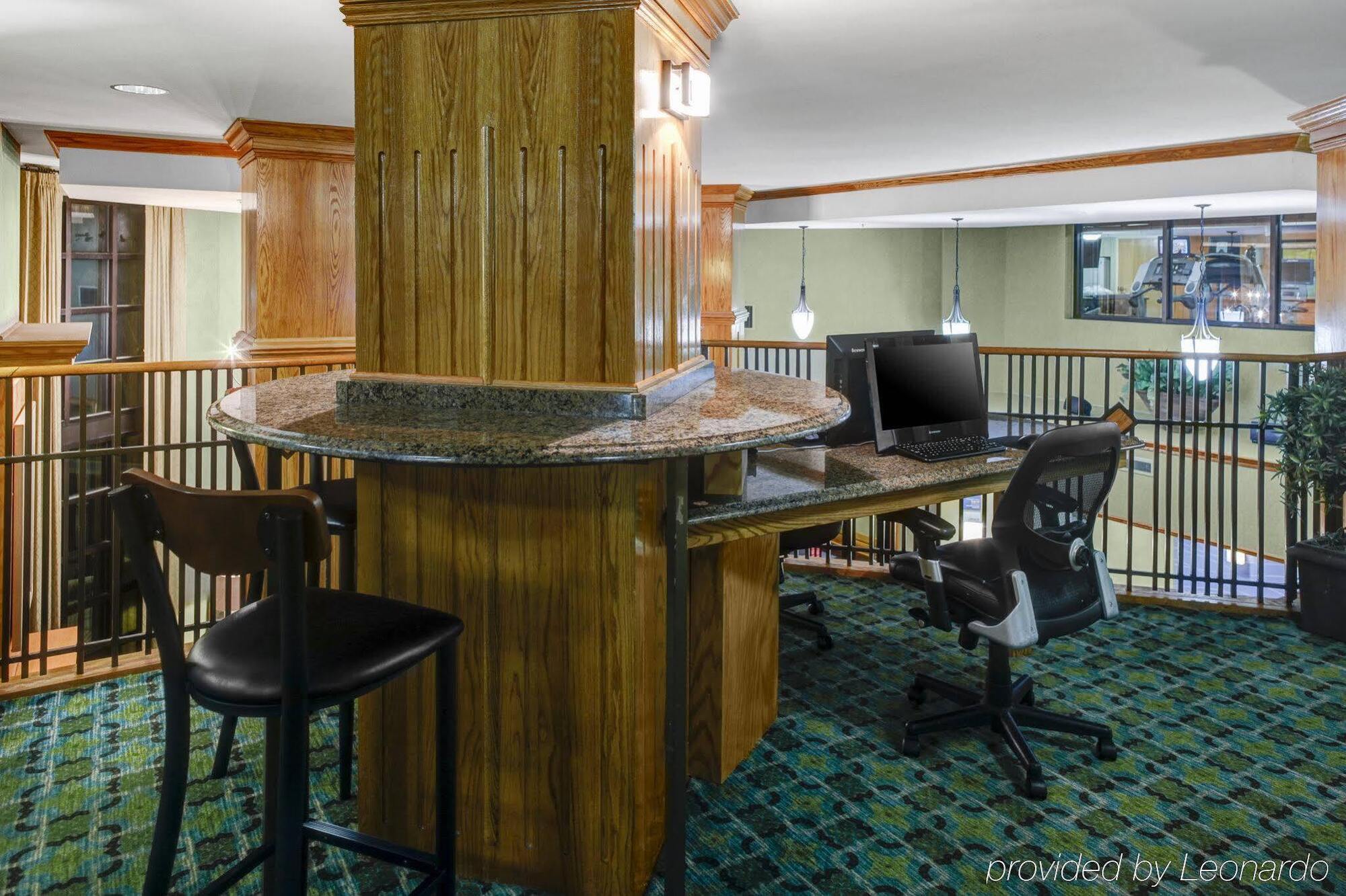 Holiday Inn Express Hotel & Suites Atlanta Buckhead By Ihg Eksteriør billede